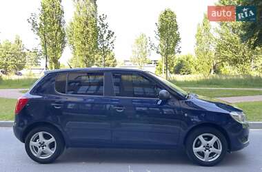 Хетчбек Skoda Fabia 2014 в Чернігові