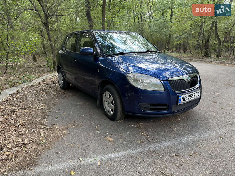 Хэтчбек Skoda Fabia 2007 в Днепре