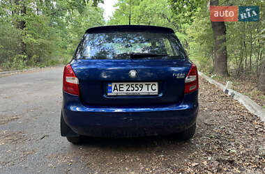 Хэтчбек Skoda Fabia 2007 в 