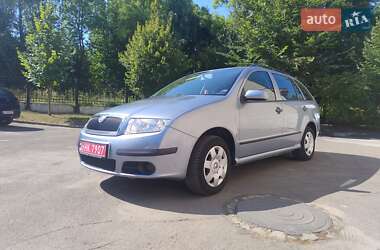 Універсал Skoda Fabia 2006 в Луцьку