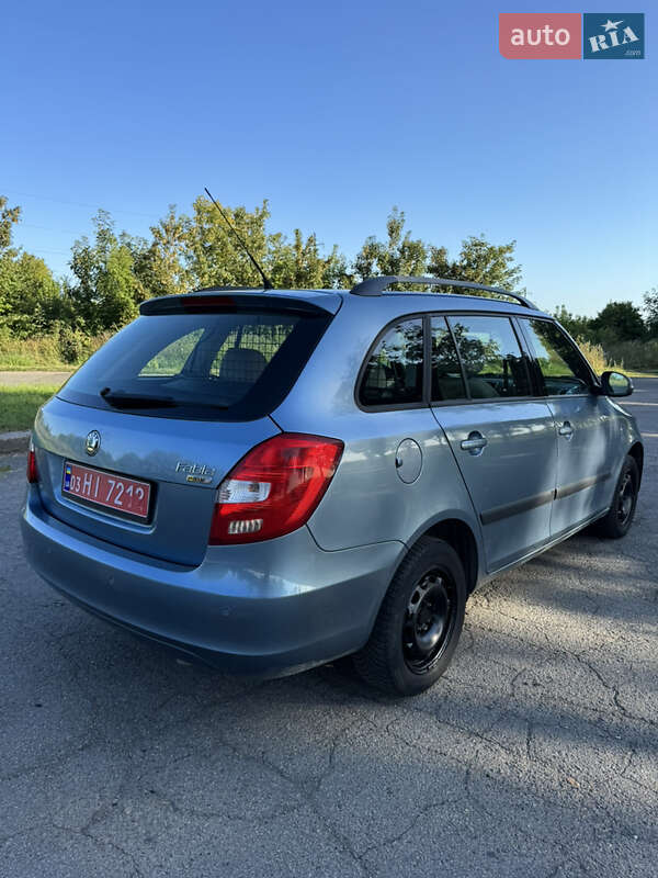 Универсал Skoda Fabia 2009 в Луцке