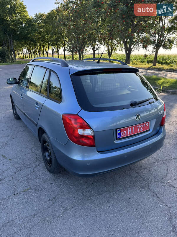 Универсал Skoda Fabia 2009 в Луцке