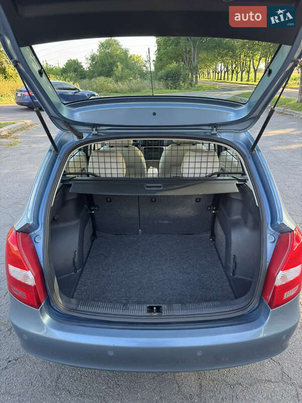 Универсал Skoda Fabia 2009 в Луцке