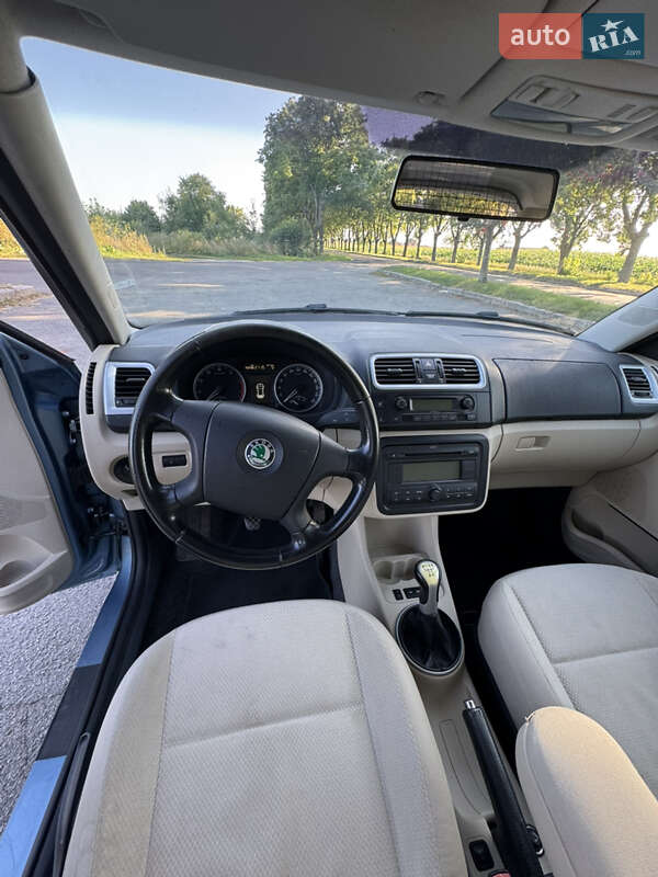 Универсал Skoda Fabia 2009 в Луцке
