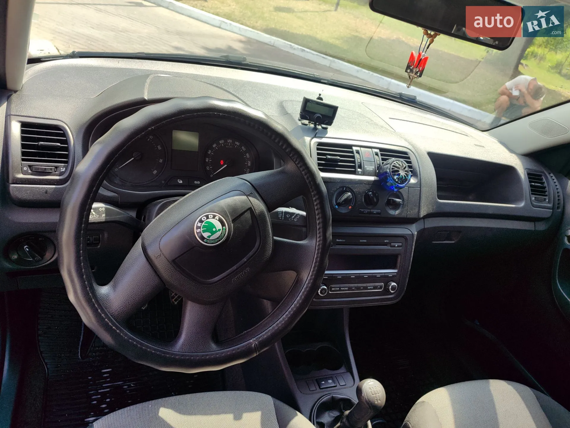 2011 Skoda Fabia - мініатюра 5
