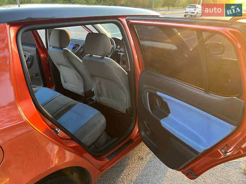 Хэтчбек Skoda Fabia 2007 в Запорожье
