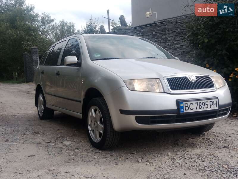 Седан Skoda Fabia 2003 в Трускавці