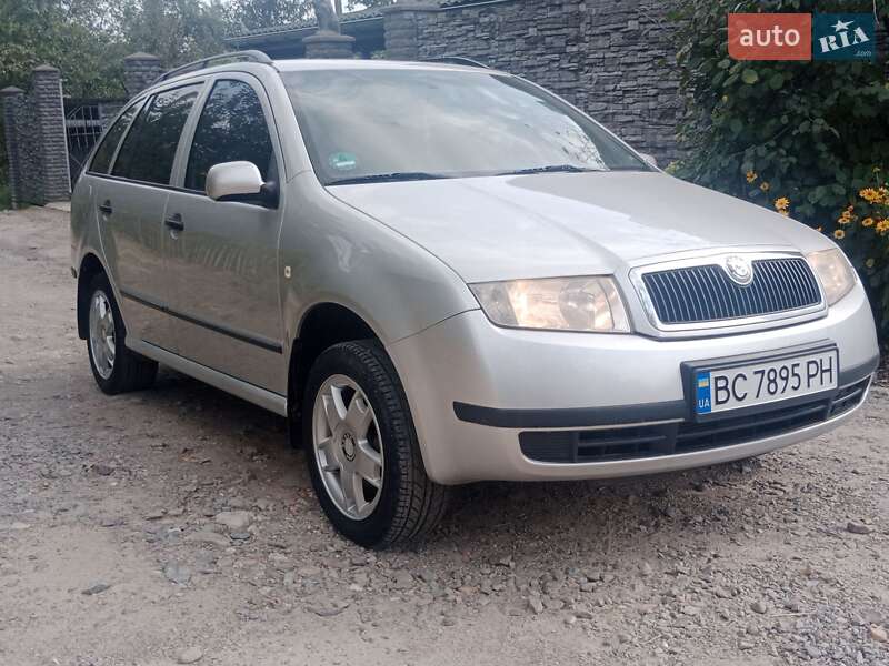 Седан Skoda Fabia 2003 в Трускавці