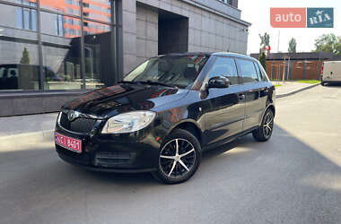 Хетчбек Skoda Fabia 2008 в  фото 12 Хетчбек Skoda Fabia 2008 в