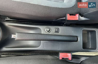 Хетчбек Skoda Fabia 2008 в  фото 33 Хетчбек Skoda Fabia 2008 в