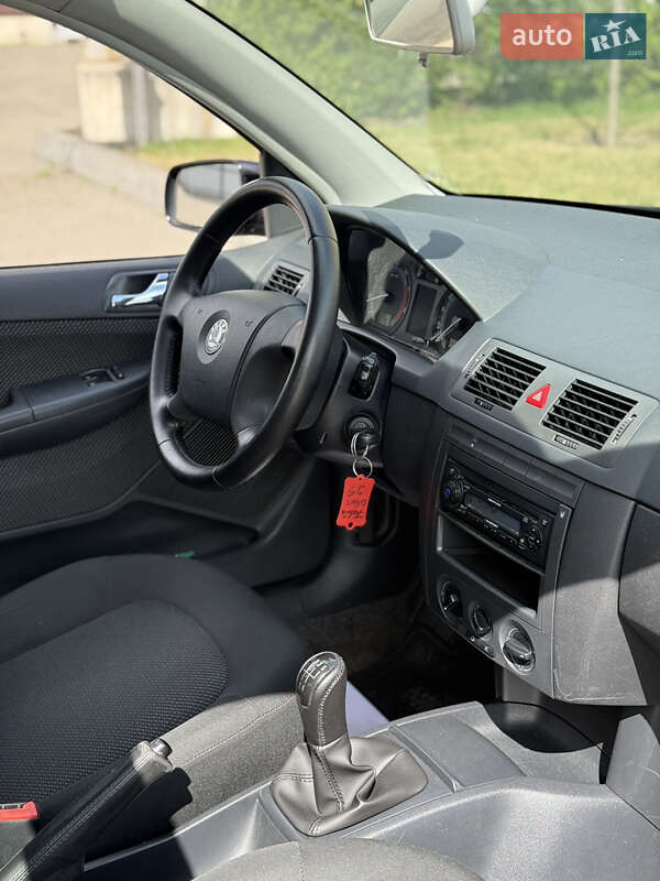 Хэтчбек Skoda Fabia 2006 в Луцке фото 20 Хэтчбек Skoda Fabia 2006 в Луцке