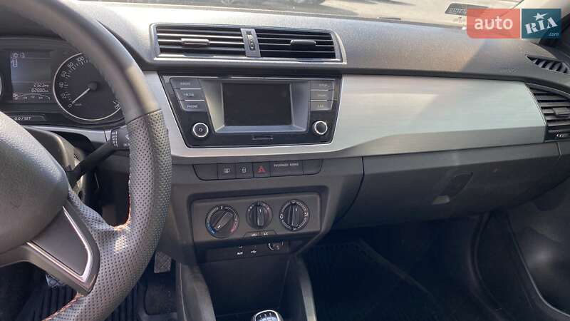 Універсал Skoda Fabia 2015 в Ужгороді