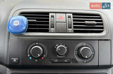 Хэтчбек Skoda Fabia 2009 в 