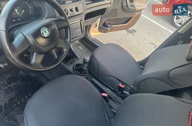 Хэтчбек Skoda Fabia 2011 в 