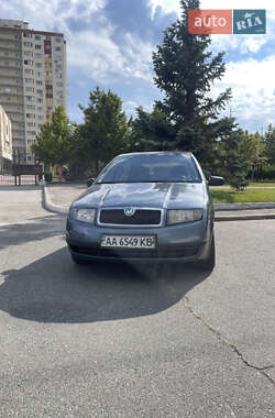 Хэтчбек Skoda Fabia 2004 в Киеве