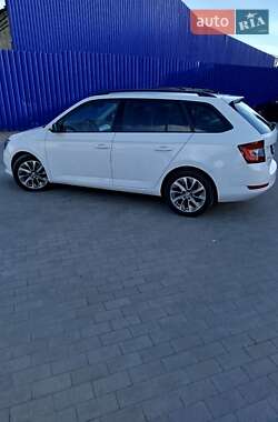 Универсал Skoda Fabia 2022 в 