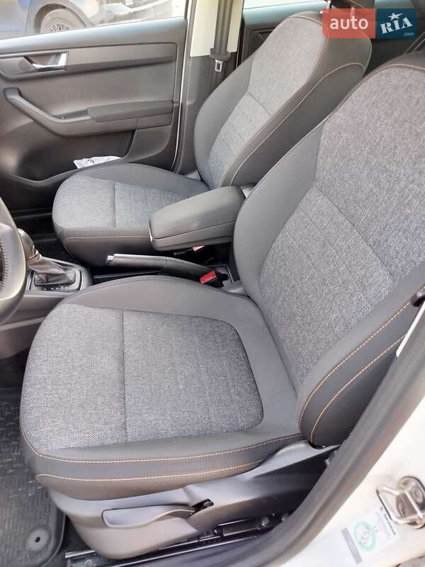 Универсал Skoda Fabia 2022 в Виннице