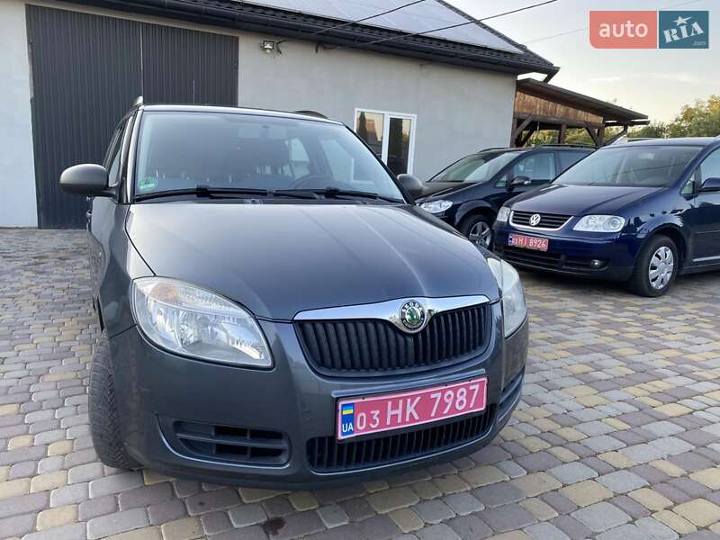 Универсал Skoda Fabia 2008 в Нововолынске
