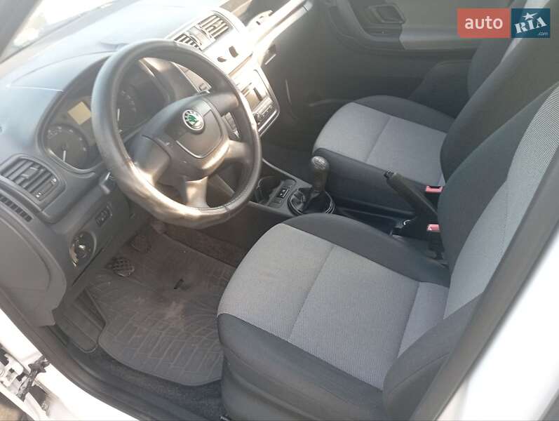 Хэтчбек Skoda Fabia 2011 в Ровно фото 22 Хэтчбек Skoda Fabia 2011 в Ровно