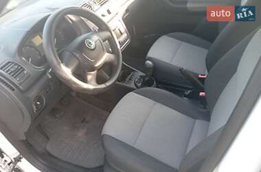 Хэтчбек Skoda Fabia 2011 в 