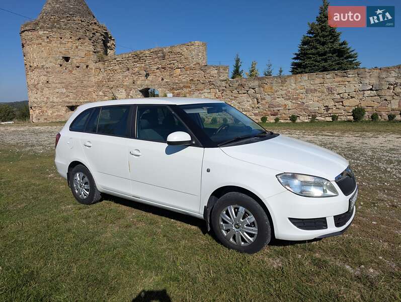 Универсал Skoda Fabia 2010 в Теребовле