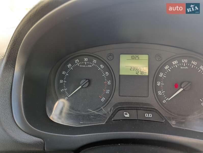 Универсал Skoda Fabia 2010 в Теребовле