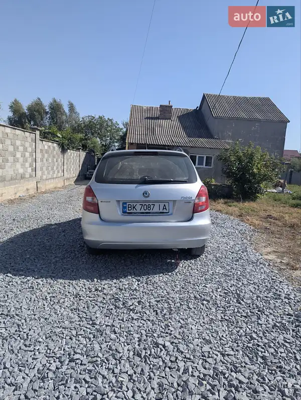 Skoda Fabia 2011 VIN TMBJM25J1C3028818 фото оголошення 3 з 41