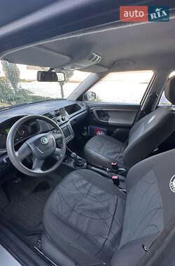 Хетчбек Skoda Fabia 2011 в Києві