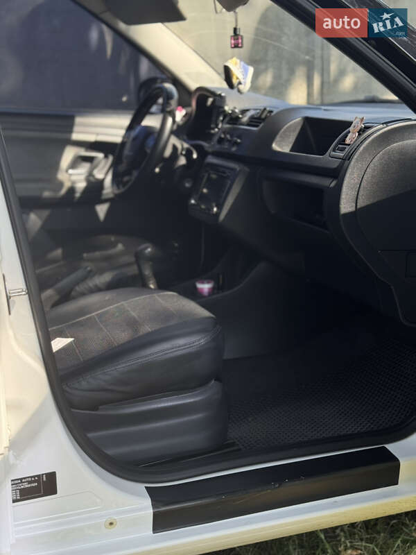 Хетчбек Skoda Fabia 2011 в Вінниці