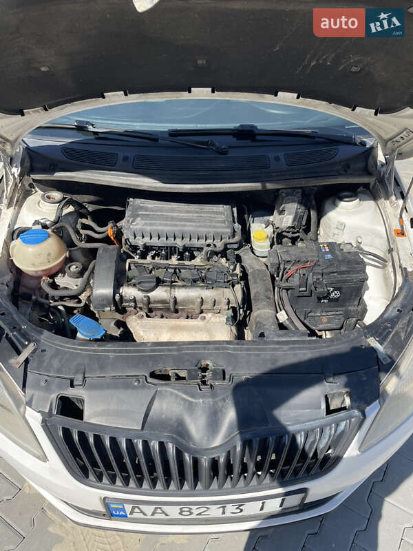 Хетчбек Skoda Fabia 2011 в Києві