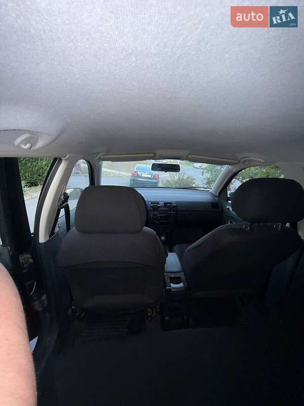 Універсал Skoda Fabia 2005 в Кривому Розі фото 12 Універсал Skoda Fabia 2005 в Кривому Розі