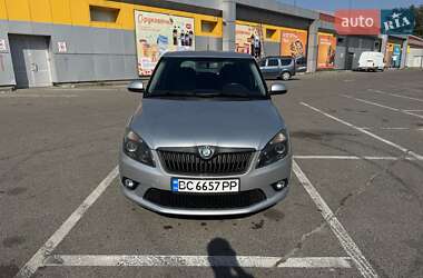 Хэтчбек Skoda Fabia 2009 в 