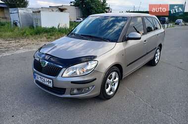 Универсал Skoda Fabia 2010 в 