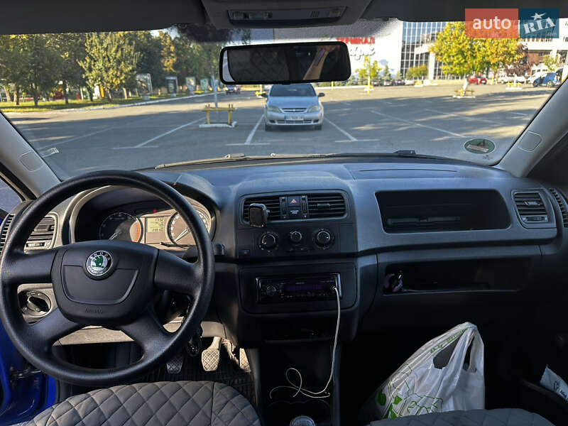 Хэтчбек Skoda Fabia 2009 в Броварах