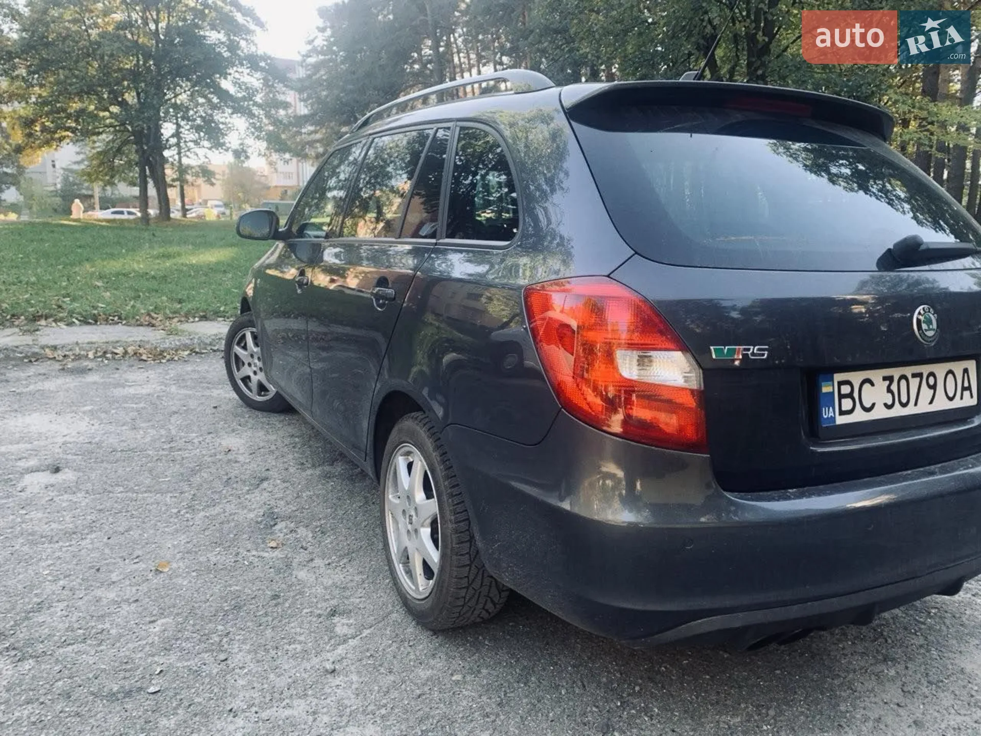 2011 Skoda Fabia - мініатюра 10