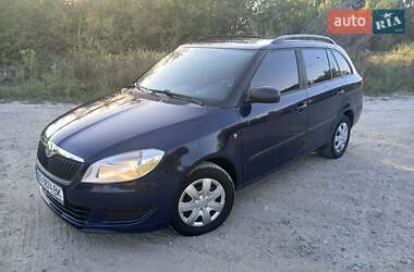 Універсал Skoda Fabia 2010 в Тернополі