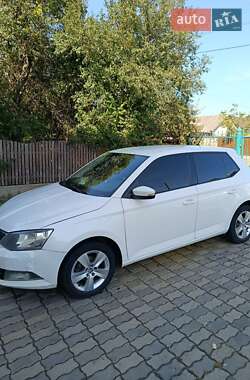 Хетчбек Skoda Fabia 2017 в Чернівцях