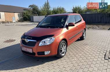 Хэтчбек Skoda Fabia 2009 в Ровно