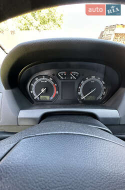 Хэтчбек Skoda Fabia 2006 в 