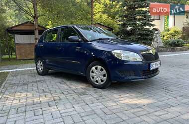 Хетчбек Skoda Fabia 2011 в Дрогобичі