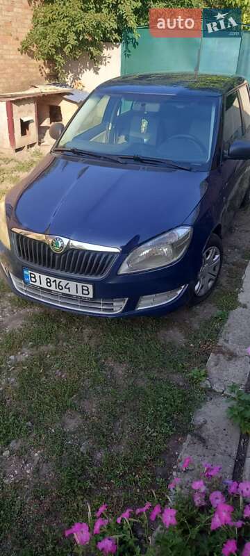 Хэтчбек Skoda Fabia 2011 в Кропивницком