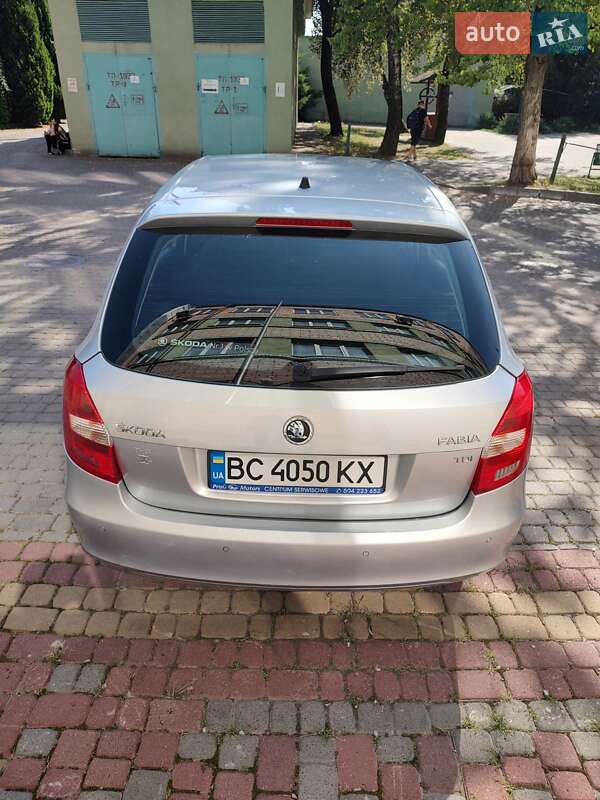Універсал Skoda Fabia 2013 в Львові