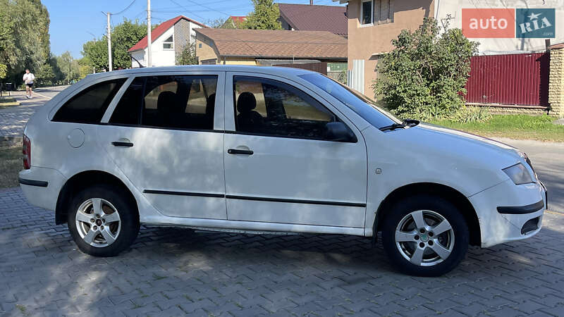 Универсал Skoda Fabia 2002 в Киеве