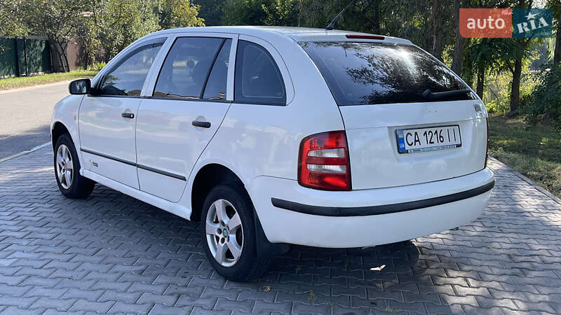 Универсал Skoda Fabia 2002 в Киеве