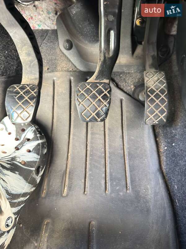 Хетчбек Skoda Fabia 2004 в Києві