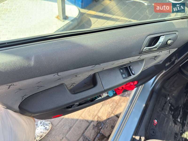 Хетчбек Skoda Fabia 2004 в Києві