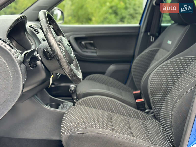 Хетчбек Skoda Fabia 2011 в Хмельницькому