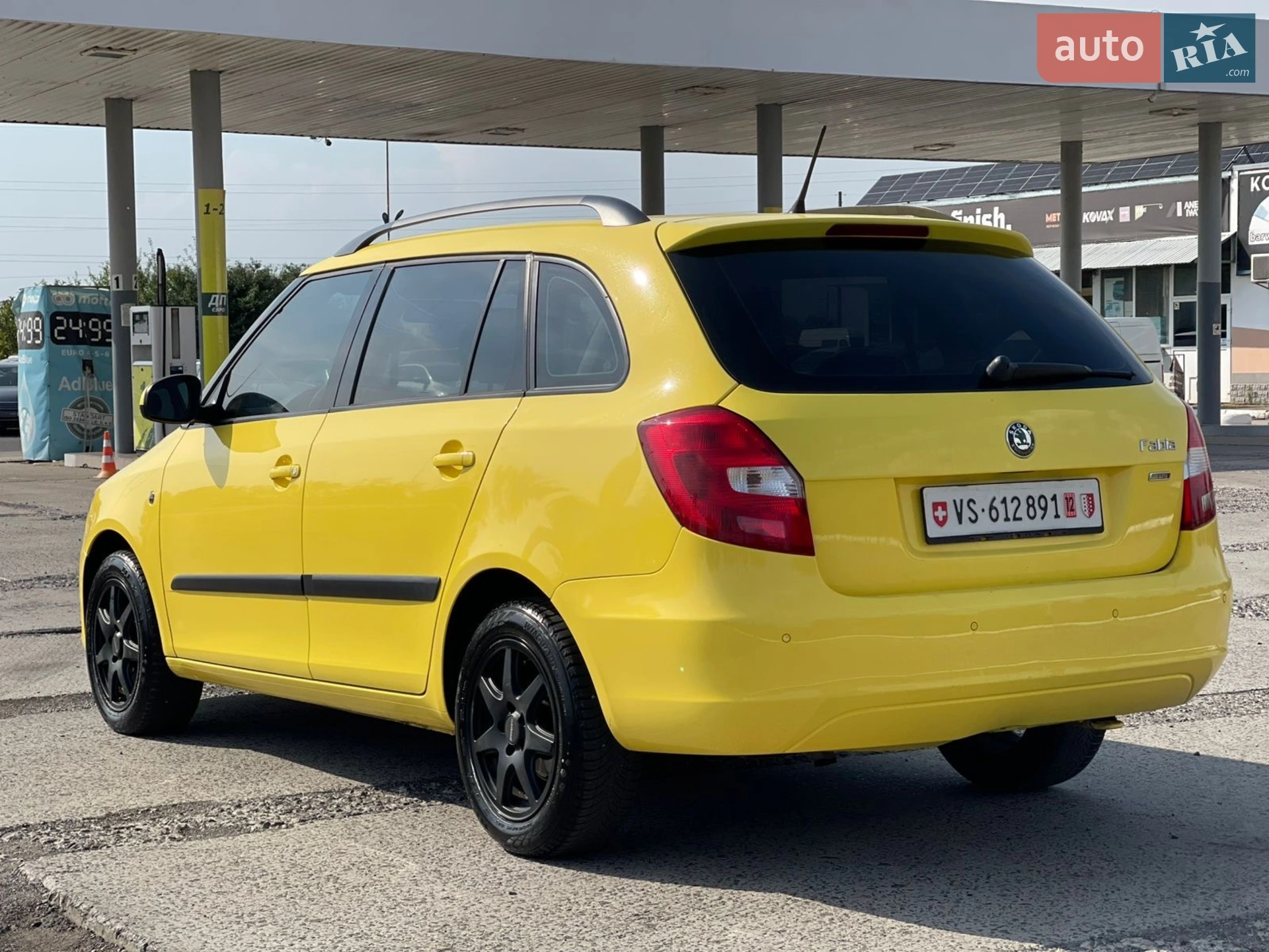 2012 Skoda Fabia - мініатюра 9