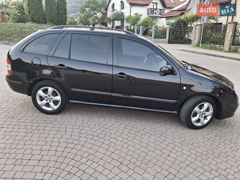 Универсал Skoda Fabia 2005 в Львове