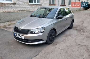 Хэтчбек Skoda Fabia 2015 в Джулинке